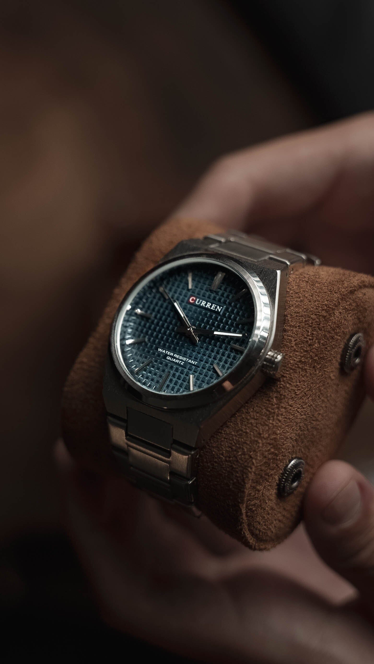 Curren Watch
