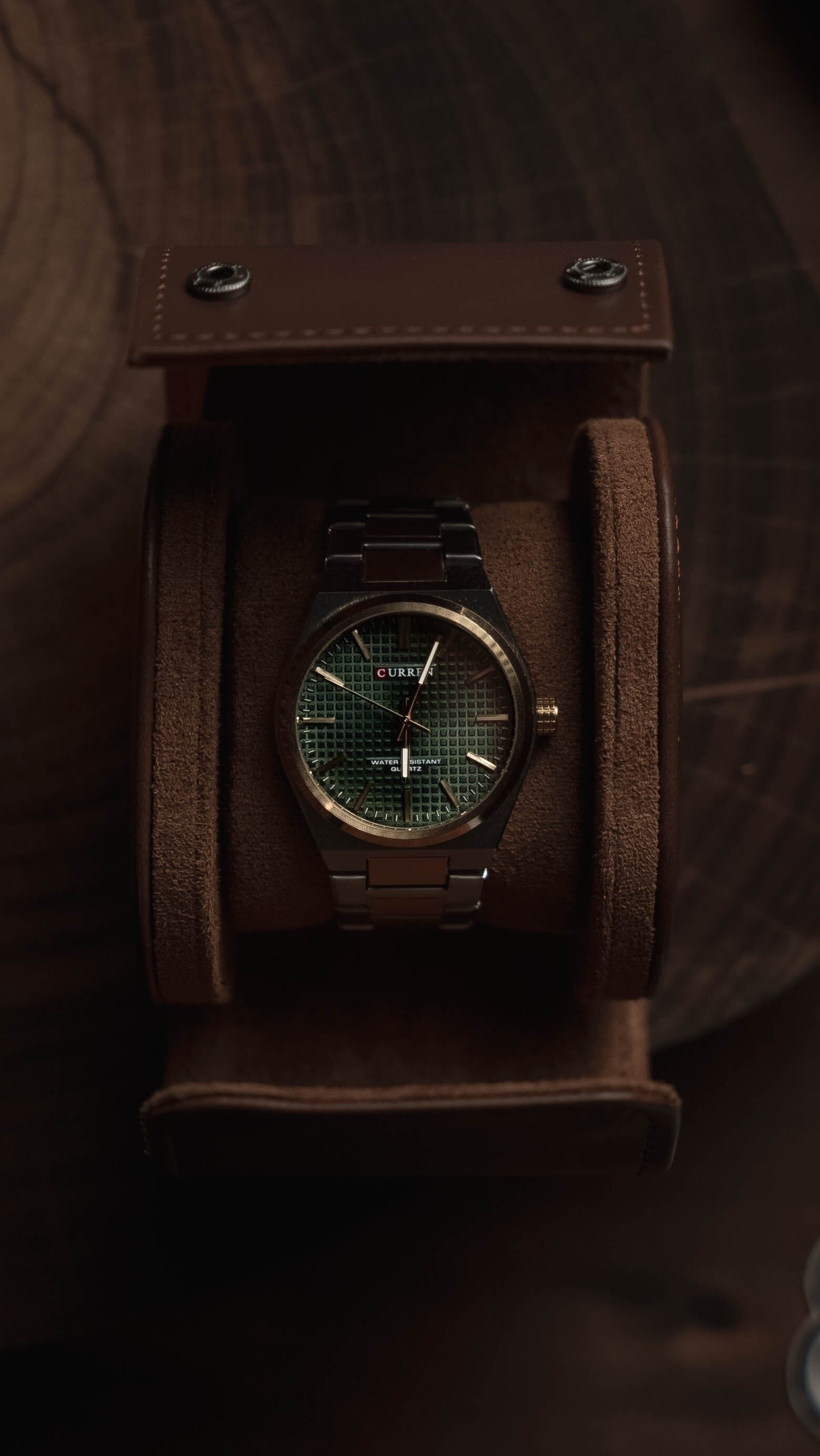 Curren Watch