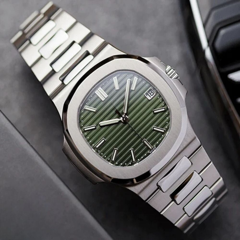 Nautilus 5711/1A-014 'Olive Green' Luxury Watch